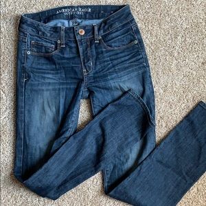 American Eagle Size 4 Skinny Jeans